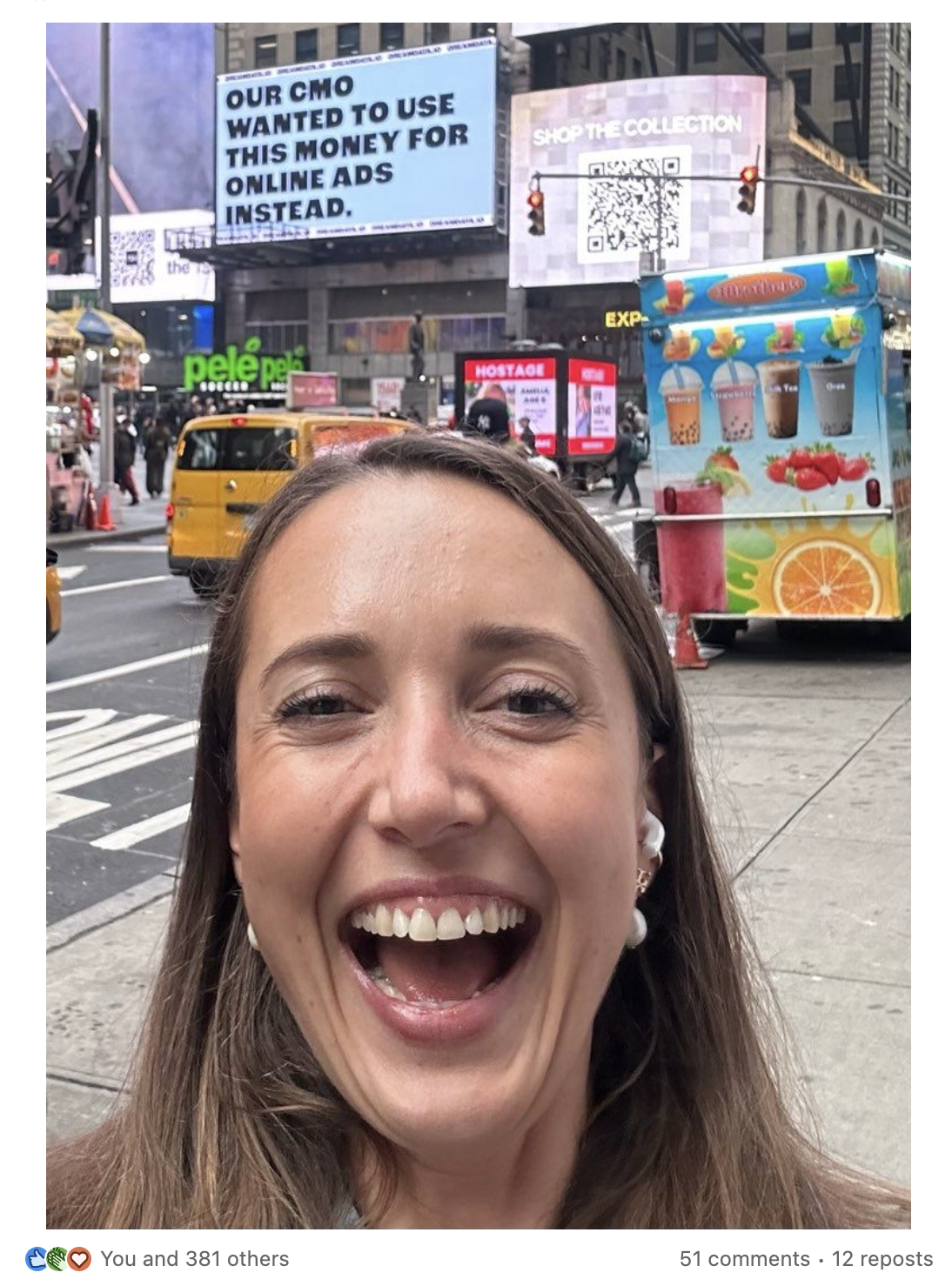 Dreamdata Times Square billboard during a conference