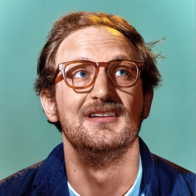 Max F.
